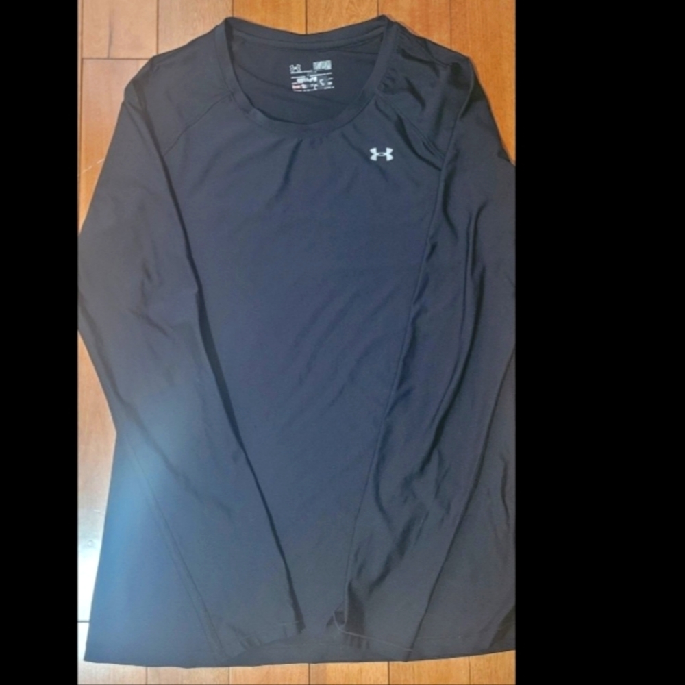 Long sleeve workout shirt